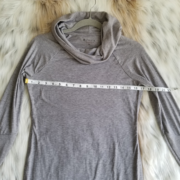 Athleta Essence Hooded Tunic Sweatshirt Gray Size XS - Picture 4 of 9